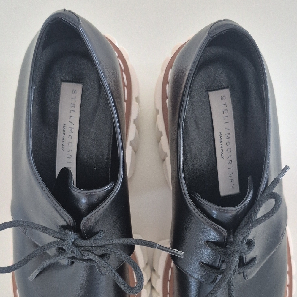 Stella McCartney Black Lace-Up Chunky Platform Boots with Cream Sole - Picture 4 of 15